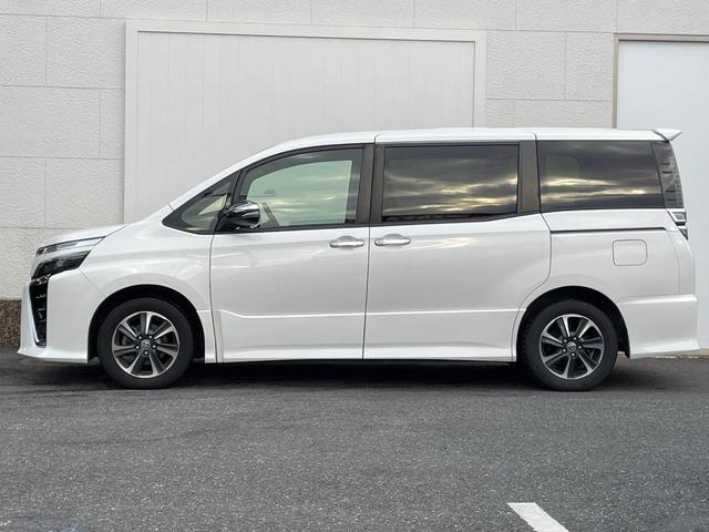 ヴォクシー ＺＳ　煌ＩＩ　両側電動ドア　純正ＳＤナビ　後席モニター　バックカメラ　衝突被害軽減システム　スマートキー　ＬＥＤヘッド　ビルトインＥＴＣ　クルコン　純正１６インチアルミ　オートハイビーム　車線逸脱警報（47枚目）