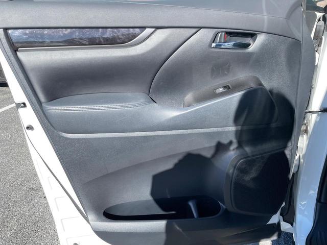 アルファード ２．５Ｓ　禁煙車　両側電動ドア　純正１０型ＳＤナビ　バックカメラ　衝突被害軽減　レーダークルーズ　ドラレコ　コーナーセンサー　スマートキー　ＬＥＤヘッド　ＥＴＣ　純正１８インチアルミ　オートハイビーム（56枚目）