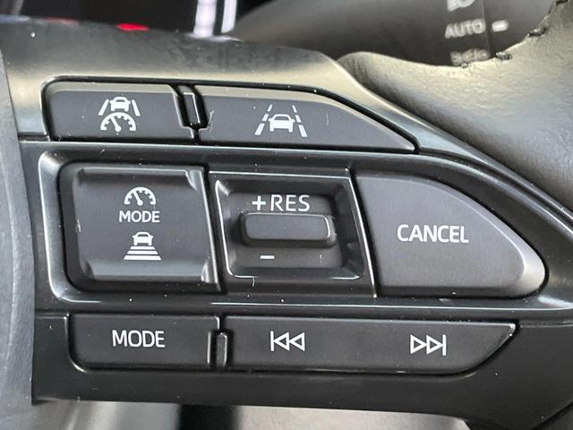 ヤリスクロス ハイブリッドＺ　禁煙車　ディスプレイオーディオ　全周囲カメラ　衝突被害軽減システム　ハーフレザーシート　パワーシート　ドラレコ　スマートキー　ＬＥＤヘッド　ＥＴＣ２．０　純正１６インチアルミ　オートハイビーム（6枚目）