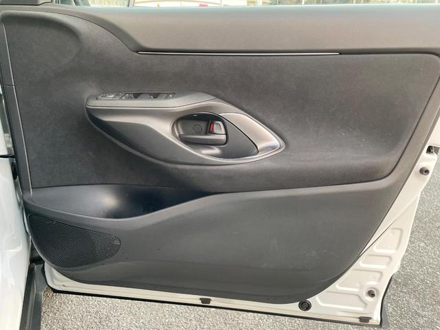 ヤリスクロス ハイブリッドＺ　禁煙車　ディスプレイオーディオ　全周囲カメラ　衝突被害軽減システム　ハーフレザーシート　パワーシート　ドラレコ　スマートキー　ＬＥＤヘッド　ＥＴＣ２．０　純正１６インチアルミ　オートハイビーム（32枚目）