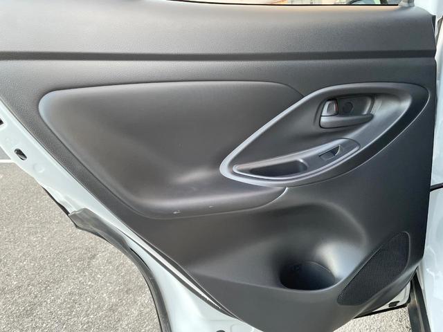 ヤリスクロス ハイブリッドＺ　禁煙車　ディスプレイオーディオ　全周囲カメラ　衝突被害軽減システム　ハーフレザーシート　パワーシート　ドラレコ　スマートキー　ＬＥＤヘッド　ＥＴＣ２．０　純正１６インチアルミ　オートハイビーム（49枚目）