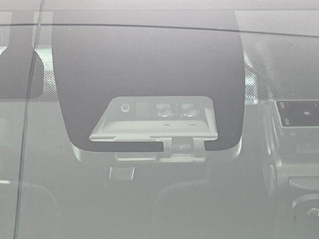 �y�g���^�Z�[�t�e�B�Z���X�z���s���ɑO���̎ԗ�����F�����A�Փ˂������Ȏ��͌x��ƃu���[�L�ŏՓˉ���Ɣ�Q�y�����A�V�X�g�B�����S�Ƀh���C�u�����y���݂��������܂��B