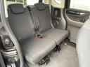 後部座席も気になるようなキズ・汚れやへたり等、大きなダメージはなく、良好な状態です。