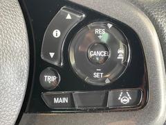 �ڥ����ץƥ��֥��롼������ȥ�����۹�®ƻϩ�Ǥ�Ĺ��Υ���Ԥ��ڤˡ�����ư��®�٤��ݤĥ��롼������ȥ����뤬�����ͷڸ������ƥ��Ϣ�Ȥ��������μ�ξ���Τ��Ƽִ֤��ݤĤ褦��®��Ĵ�ᤷ�Ƥ���ޤ����� 6