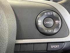 �ڥ����ץƥ��֥��롼������ȥ�����۹�®ƻϩ�Ǥ�Ĺ��Υ���Ԥ��ڤˡ�����ư��®�٤��ݤĥ��롼������ȥ����뤬�����ͷڸ������ƥ��Ϣ�Ȥ��������μ�ξ���Τ��Ƽִ֤��ݤĤ褦��®��Ĵ�ᤷ�Ƥ���ޤ����� 5