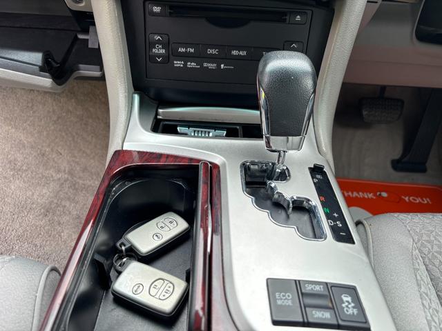 クラウン ロイヤルサルーン メーカーオプション純正ナビ(バックモニター・サイドモニター・HDD・Bluetooth)前席パワーシート・前後コーナーセンサー・スペアキー・ETC・ウッドコンビハンドル・純正アルミホイール(21枚目)