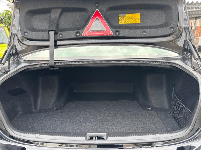 クラウン ロイヤルサルーン メーカーオプション純正ナビ(バックモニター・サイドモニター・HDD・Bluetooth)前席パワーシート・前後コーナーセンサー・スペアキー・ETC・ウッドコンビハンドル・純正アルミホイール(27枚目)