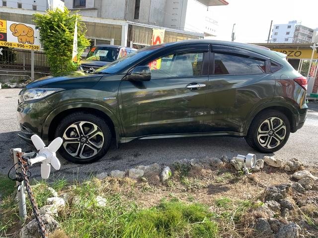 ヴェゼル ハイブリッドＺ　本土仕入・純正ナビ・フルセグＴＶ・Ｂｌｕｅｔｏｏｔｈ・バックモニター・ドライブレコーダー・純正アルミホイール・ＥＴＣ・フォグランプ・ドアバイザー（5枚目）