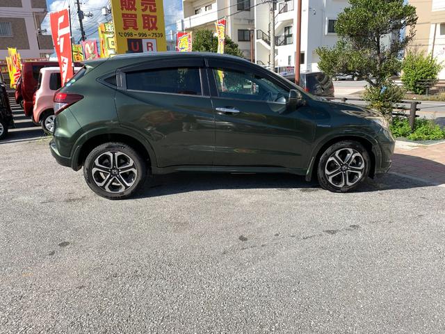 ヴェゼル ハイブリッドＺ　本土仕入・純正ナビ・フルセグＴＶ・Ｂｌｕｅｔｏｏｔｈ・バックモニター・ドライブレコーダー・純正アルミホイール・ＥＴＣ・フォグランプ・ドアバイザー（9枚目）
