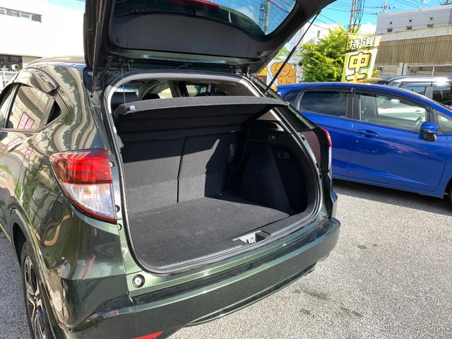 ヴェゼル ハイブリッドＺ　本土仕入・純正ナビ・フルセグＴＶ・Ｂｌｕｅｔｏｏｔｈ・バックモニター・ドライブレコーダー・純正アルミホイール・ＥＴＣ・フォグランプ・ドアバイザー（13枚目）