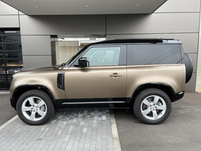 ディフェンダー ９０Ｘ　Ｄ３００　ＨＳＥ　サテンプロテクションパック　エアサスペンションパック　コンフォート＆コンビニエンスパック　エクステンデッドブラックエクステリアパック　ＣｌｅａｒＳｉｇｈｔインテリアリアビューミラー（10枚目）