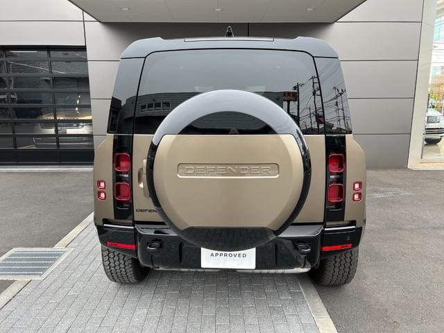 ディフェンダー ９０Ｘ　Ｄ３００　ＨＳＥ　サテンプロテクションパック　エアサスペンションパック　コンフォート＆コンビニエンスパック　エクステンデッドブラックエクステリアパック　ＣｌｅａｒＳｉｇｈｔインテリアリアビューミラー（11枚目）