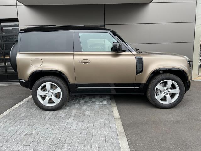 ディフェンダー ９０Ｘ　Ｄ３００　ＨＳＥ　サテンプロテクションパック　エアサスペンションパック　コンフォート＆コンビニエンスパック　エクステンデッドブラックエクステリアパック　ＣｌｅａｒＳｉｇｈｔインテリアリアビューミラー（15枚目）