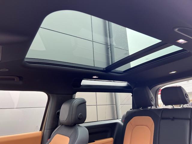 ディフェンダー ９０Ｘ　Ｄ３００　ＨＳＥ　サテンプロテクションパック　エアサスペンションパック　コンフォート＆コンビニエンスパック　エクステンデッドブラックエクステリアパック　ＣｌｅａｒＳｉｇｈｔインテリアリアビューミラー（23枚目）