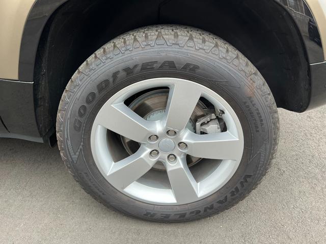 ディフェンダー ９０Ｘ　Ｄ３００　ＨＳＥ　サテンプロテクションパック　エアサスペンションパック　コンフォート＆コンビニエンスパック　エクステンデッドブラックエクステリアパック　ＣｌｅａｒＳｉｇｈｔインテリアリアビューミラー（26枚目）