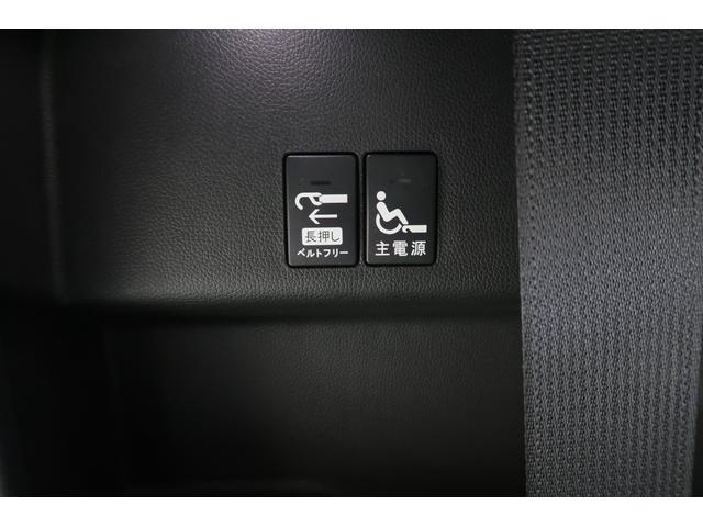 ステップワゴンスパーダ スパーダホンダセンシング車いす仕様車２列目乗車タイプ　純正９インチナビ　Ｂｌｕｅｔｏｏｔｈ　リア席モニター　フルセグＴＶバックカメラ　純正リヤドラレコ　アルミホイール　ワンオーナー　３列シート　ＵＳＢ入力端子　クルーズコントロール　両側電動スライドドア（12枚目）