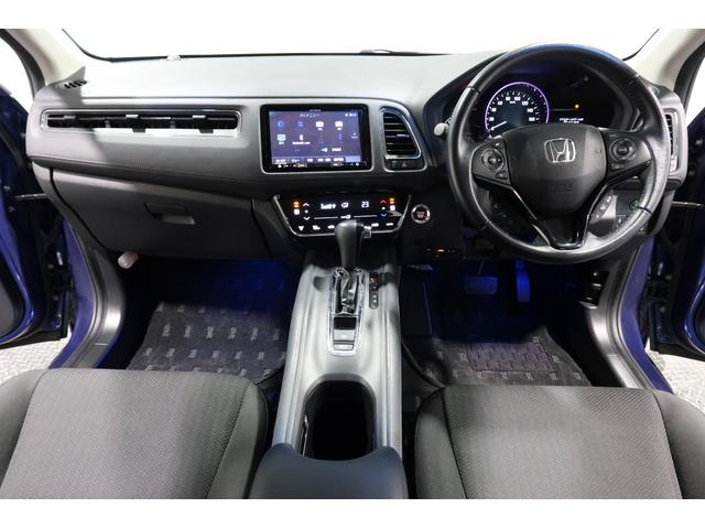 ヴェゼル Ｘ・ホンダセンシング　認定中古車　１年保証付　ワンオーナー　カロッツェリアナビ　バックカメラ　ＥＴＣ　ホンダセンシング　シートヒーター　フルセグＴＶ　Ｂｌｕｅｔｏｏｔｈ　クルーズコントロール　ＬＥＤヘッドライト　Ｒカメラ（9枚目）