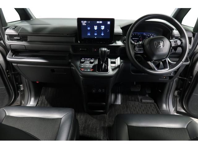 ステップワゴン スパーダ　認定中古車　２年保証付　ワンオーナー　純正ナビ　フルセグＴＶバックカメラ　前後ドラレコ　ＥＴＣ車載器　両側電動スライドドア　ＬＥＤヘッドライト　シートヒーター　ホンダセンシング　クルーズコントロール（8枚目）