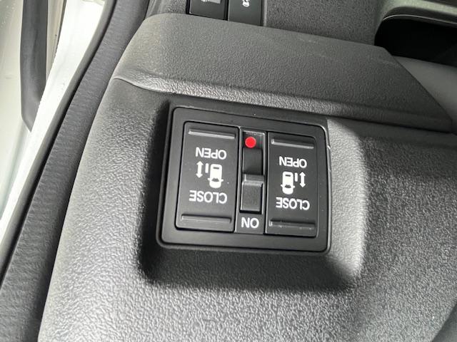 Ｎ－ＢＯＸカスタム ベースグレード　認定中古車　当社デモカー　純正ナビ　バックカメラ　純正フロントドラレコ　Ｂｌｕｅｔｏｏｔｈ　ＥＴＣ　フルセグＴＶ　両側電動スライドドア　シートヒーター　ホンダセンシング　ＬＥＤヘッドライト（21枚目）