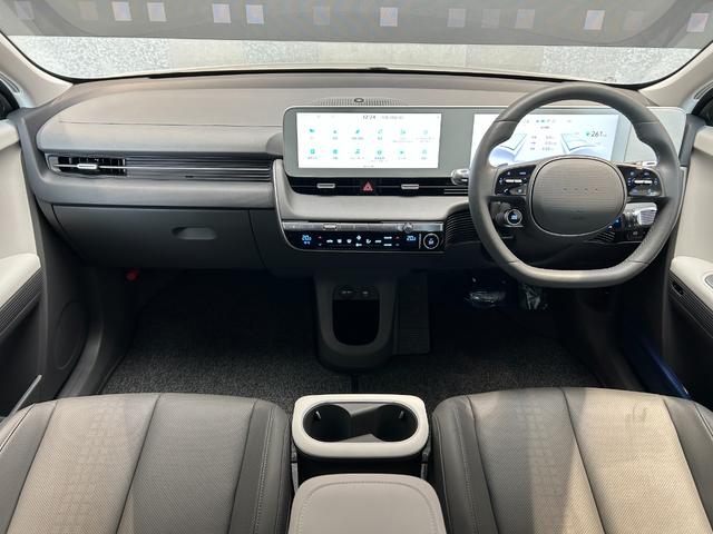 アイオニック５ ボヤージュ　ＡＷＤ　ヒョンデ正規認定中古車　ワンオーナー　１２．３インチナビ　パワーテールゲート　リモートスマートパーキングシステム　リヤビューモニター　サラウンドビューモニター（4枚目）