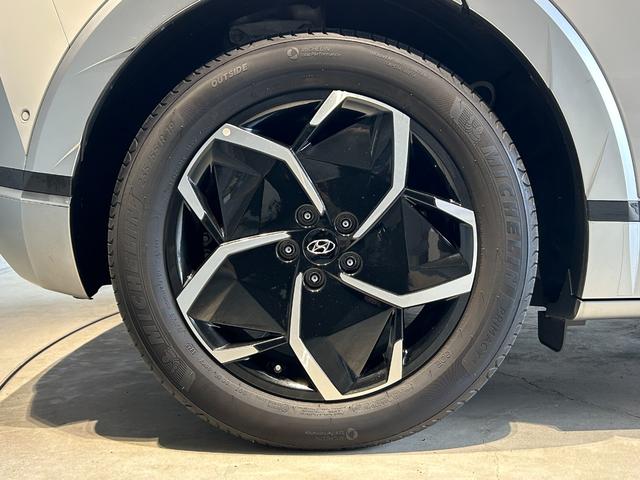 アイオニック５ ボヤージュ　ＡＷＤ　ヒョンデ正規認定中古車　ワンオーナー　１２．３インチナビ　パワーテールゲート　リモートスマートパーキングシステム　リヤビューモニター　サラウンドビューモニター（30枚目）