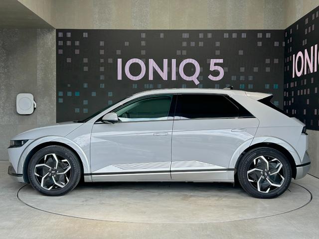 アイオニック５ ボヤージュ　ＡＷＤ　ヒョンデ正規認定中古車　ワンオーナー　１２．３インチナビ　パワーテールゲート　リモートスマートパーキングシステム　リヤビューモニター　サラウンドビューモニター（35枚目）