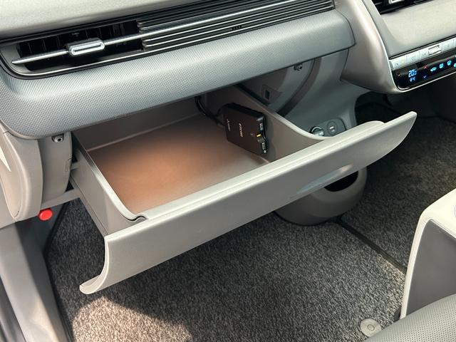 アイオニック５ ボヤージュ　ＡＷＤ　ヒョンデ正規認定中古車　ワンオーナー　１２．３インチナビ　パワーテールゲート　リモートスマートパーキングシステム　リヤビューモニター　サラウンドビューモニター（40枚目）