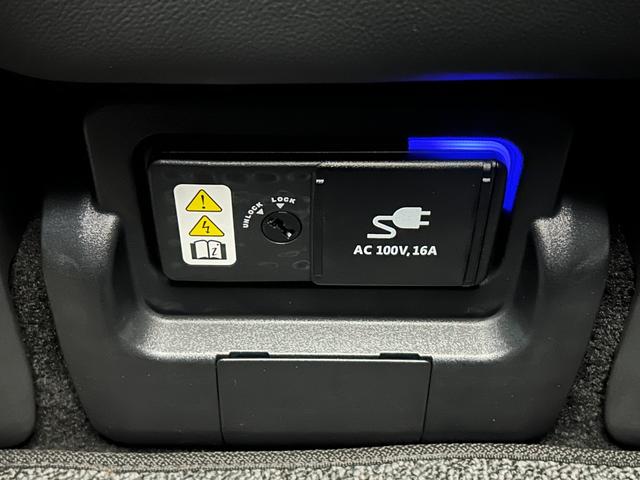 アイオニック５ ラウンジ　ＡＷＤ　ヒョンデ正規認定中古車　ワンオーナー　１２．３インチナビ　パワーテールゲート　リモートスマートパーキングシステム　リヤビューモニター　サラウンドビューモニター（18枚目）