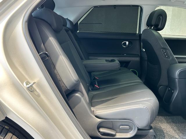 アイオニック５ ラウンジ　ＡＷＤ　ヒョンデ正規認定中古車　ワンオーナー　１２．３インチナビ　パワーテールゲート　リモートスマートパーキングシステム　リヤビューモニター　サラウンドビューモニター（19枚目）