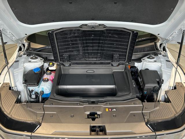 アイオニック５ ラウンジ　ＡＷＤ　ヒョンデ正規認定中古車　ワンオーナー　１２．３インチナビ　パワーテールゲート　リモートスマートパーキングシステム　リヤビューモニター　サラウンドビューモニター（26枚目）
