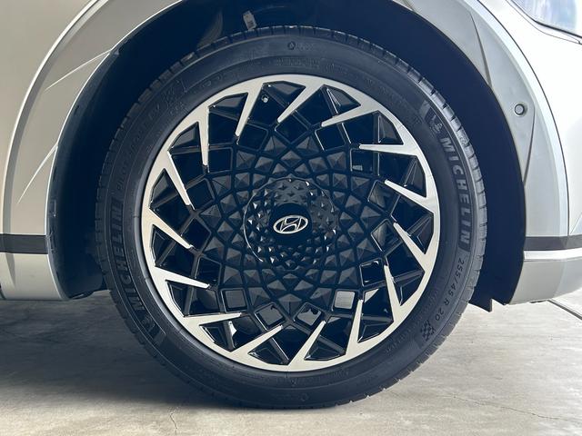アイオニック５ ラウンジ　ＡＷＤ　ヒョンデ正規認定中古車　ワンオーナー　１２．３インチナビ　パワーテールゲート　リモートスマートパーキングシステム　リヤビューモニター　サラウンドビューモニター（31枚目）