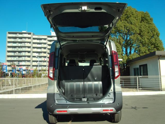 スペーシア ギア　ＨＹＢＲＩＤ　ＸＺ　全方位モニター付メモリーナビ　両側電動スライドドア　スズキコネクト　ＬＥＤヘッドランプ　キーレスプッシュスタート　マルチユースフラップ　ルーフレール　アダプティブクルーズコントロール　ステアリングオーディオスイッチ　サポカー（43枚目）