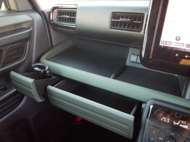 スペーシア ギア　ＨＹＢＲＩＤ　ＸＺ　全方位モニター付メモリーナビ　両側電動スライドドア　スズキコネクト　ＬＥＤヘッドランプ　キーレスプッシュスタート　マルチユースフラップ　ルーフレール　アダプティブクルーズコントロール　ステアリングオーディオスイッチ　サポカー（63枚目）