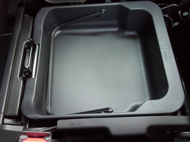 スペーシア ギア　ＨＹＢＲＩＤ　ＸＺ　全方位モニター付メモリーナビ　両側電動スライドドア　スズキコネクト　ＬＥＤヘッドランプ　キーレスプッシュスタート　マルチユースフラップ　ルーフレール　アダプティブクルーズコントロール　ステアリングオーディオスイッチ　サポカー（67枚目）