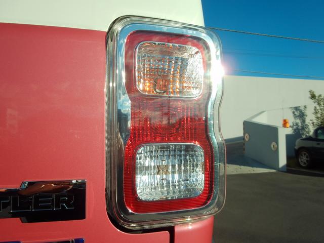 ハスラー ＨＹＢＲＩＤ　Ｘ　ディスプレイオーディオ　ＬＥＤヘッドランプ　キーレスプッシュスタート　ステアリングオーディオスイッチ　パーソナルテーブル　マイルドハイブリッド　衝突被害軽減ブレーキ　後退時ブレーキサポート　アルミホイール　シートヒーター（29枚目）