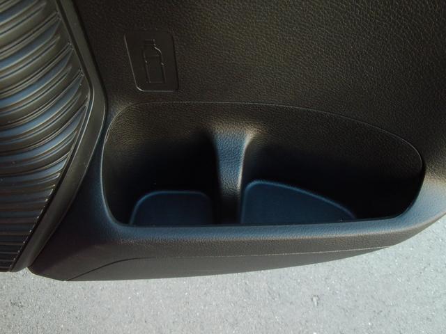 ハスラー ＨＹＢＲＩＤ　Ｘ　ディスプレイオーディオ　ＬＥＤヘッドランプ　キーレスプッシュスタート　ステアリングオーディオスイッチ　パーソナルテーブル　マイルドハイブリッド　衝突被害軽減ブレーキ　後退時ブレーキサポート　アルミホイール　シートヒーター（40枚目）