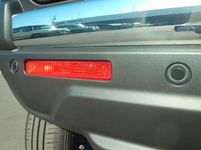 ハスラー タフワイルド　オーディオレス　ＬＥＤヘッドランプ　キーレスプッシュスタート　ルーフレール　アダプティブクルーズコントロール　ステアリングオーディオスイッチ　パーソナルテーブル　マイルドハイブリッド　サポカー　シートヒーター　ＥＳＰ（32枚目）