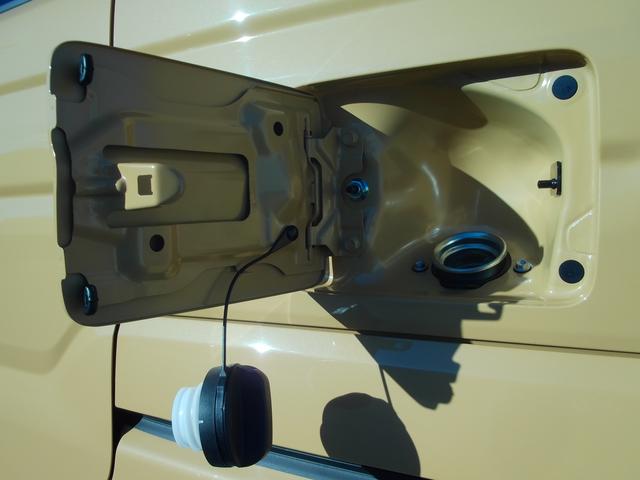 スペーシア ＨＹＢＲＩＤ　Ｘ　オーディオレス　両側電動スライドドア　マルチユースフラップ　ＬＥＤヘッドランプ　キーレスプッシュスタート　ステアリングオーディオスイッチ　スリムサーキュレーター　ロールサンシェード　パーソナルテーブル　サポカー（29枚目）