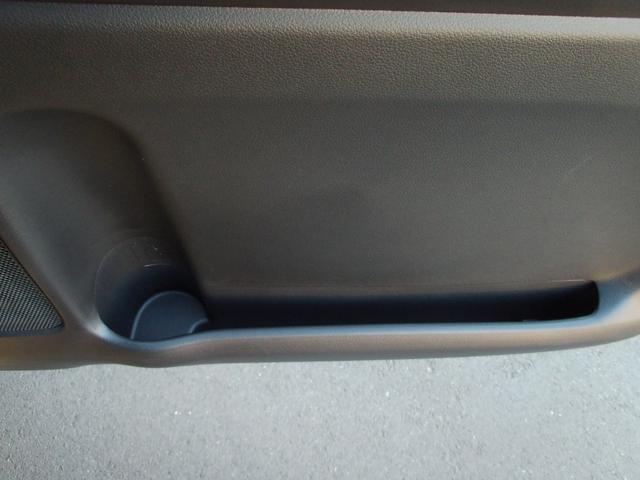 スペーシア ＨＹＢＲＩＤ　Ｘ　オーディオレス　両側電動スライドドア　マルチユースフラップ　ＬＥＤヘッドランプ　キーレスプッシュスタート　ステアリングオーディオスイッチ　スリムサーキュレーター　ロールサンシェード　パーソナルテーブル　サポカー（41枚目）