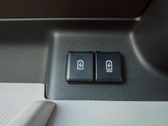 スペーシア ＨＹＢＲＩＤ　Ｘ　オーディオレス　両側電動スライドドア　マルチユースフラップ　ＬＥＤヘッドランプ　キーレスプッシュスタート　ステアリングオーディオスイッチ　スリムサーキュレーター　ロールサンシェード　パーソナルテーブル　サポカー（53枚目）