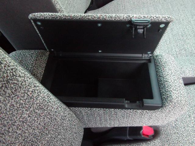 スペーシア ＨＹＢＲＩＤ　Ｘ　オーディオレス　両側電動スライドドア　マルチユースフラップ　ＬＥＤヘッドランプ　キーレスプッシュスタート　ステアリングオーディオスイッチ　スリムサーキュレーター　ロールサンシェード　パーソナルテーブル　サポカー（61枚目）