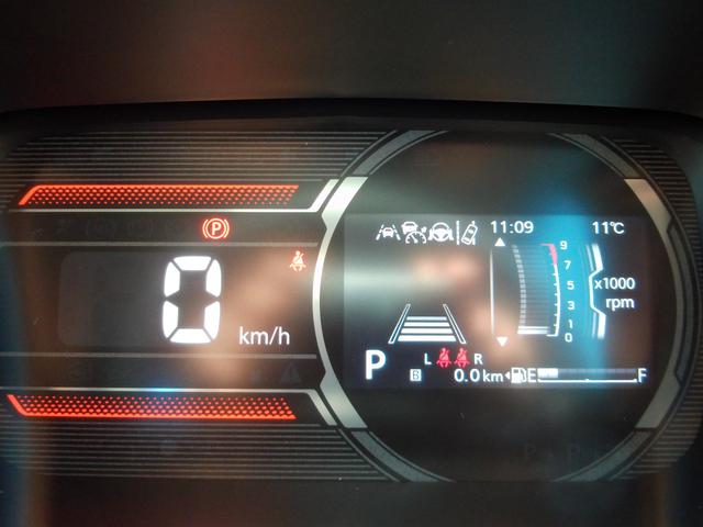 スペーシア ギア　ＨＹＢＲＩＤ　ＸＺターボ　全方位Ｍ付ナビ　４ＷＤ　両側電動スライドドア　スズキコネクト　パドルシフト　マルチユースフラップ　ＬＥＤヘッドランプ　キーレスプッシュスタート　ルーフレール　アダプティブクルーズコントロール　ステアリングオーディオスイッチ（21枚目）