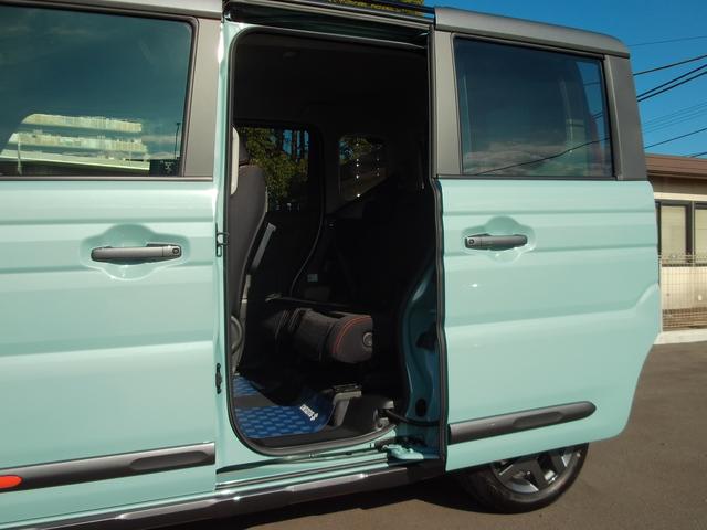 スペーシア ギア　ＨＹＢＲＩＤ　ＸＺターボ　全方位Ｍ付ナビ　４ＷＤ　両側電動スライドドア　スズキコネクト　パドルシフト　マルチユースフラップ　ＬＥＤヘッドランプ　キーレスプッシュスタート　ルーフレール　アダプティブクルーズコントロール　ステアリングオーディオスイッチ（30枚目）