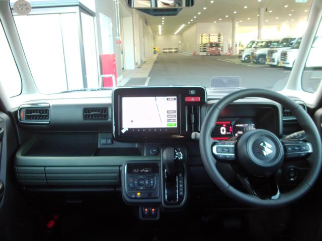 スペーシア ギア　ＨＹＢＲＩＤ　ＸＺターボ　全方位Ｍ付ナビ　４ＷＤ　両側電動スライドドア　スズキコネクト　パドルシフト　マルチユースフラップ　ＬＥＤヘッドランプ　キーレスプッシュスタート　ルーフレール　アダプティブクルーズコントロール　ステアリングオーディオスイッチ（48枚目）