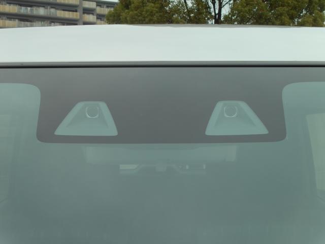 ソリオ Ｇ　オーディオレス　後席両側スライドドア　ウォークスルー　キーレスプッシュスタート　衝突被害軽減ブレーキ　後退時ブレーキサポート　ＳＲＳサイドエアバッグ　ＳＲＳカーテンエアバッグ　ＥＳＰ　オートライト　フルオートエアコン（12枚目）