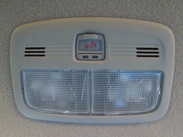 フロンクス １型　全方位モニター付メモリーナビ　スズキコネクト　パドルシフト　ＬＥＤヘッドランプ　キーレスプッシュスタート　アダプティブクルーズコントロール　ステアリングオーディオスイッチ　電動パーキングブレーキ　マイルドハイブリッド　サポカー（10枚目）