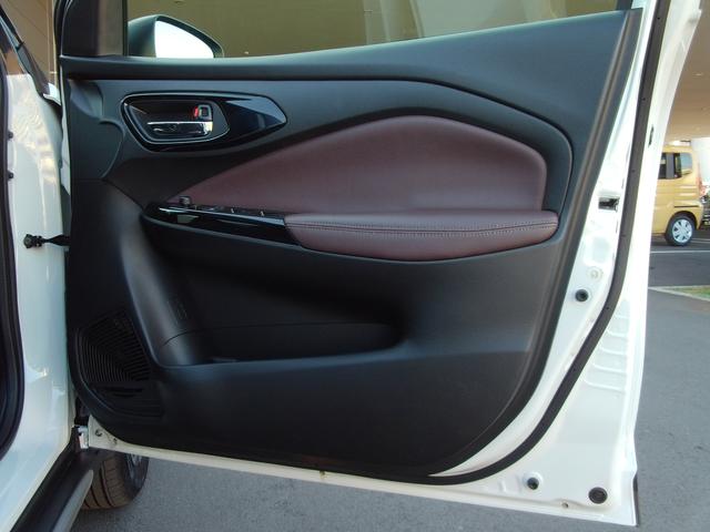 フロンクス １型　全方位モニター付メモリーナビ　スズキコネクト　パドルシフト　ＬＥＤヘッドランプ　キーレスプッシュスタート　アダプティブクルーズコントロール　ステアリングオーディオスイッチ　電動パーキングブレーキ　マイルドハイブリッド　サポカー（41枚目）