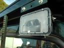 ＫＣエアコン・パワステ農繁　ＦＭ／ＡＭラジオ　４ＷＤ　キーレスエントリー　衝突被害軽減ブレーキ　後方誤発信抑制機能　ＥＳＰ（車両走行安定補助システム）　アイドリングストップ　パワーウインドウ　電源ソケット　アングルポスト　リヤゲートチェーン　三方開（33枚目）
