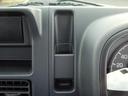 ＫＣエアコン・パワステ農繁　ＦＭ／ＡＭラジオ　４ＷＤ　キーレスエントリー　衝突被害軽減ブレーキ　後方誤発信抑制機能　ＥＳＰ（車両走行安定補助システム）　アイドリングストップ　パワーウインドウ　電源ソケット　アングルポスト　リヤゲートチェーン　三方開（45枚目）