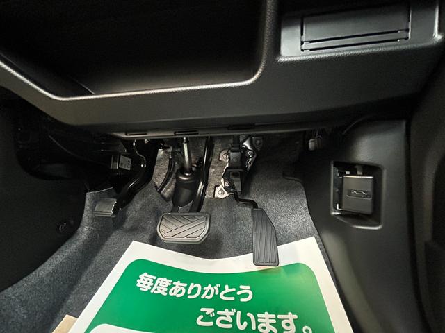 ワゴンＲ ＦＸ　届出済未使用車　シートヒーター搭載　リアセンサー　フリーキー　スマートキ－　助手席エアバッグ　盗難防止装置　運転席エアバック　横滑防止装置　フルフラット　フルオートエアコン　パワーステアリング　ＡＢＳ（17枚目）